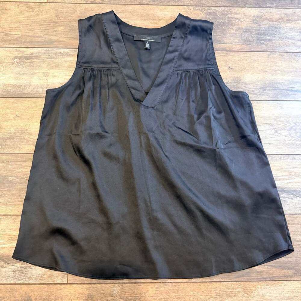 White House Black Market Sleeveless V-Neck Top Size L Black